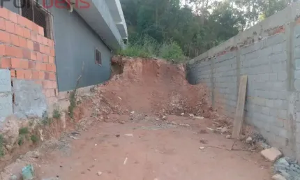 Lote / Terreno de Bairro Para Vender no bairro Parque dos Eucaliptos em Franco Da Rocha