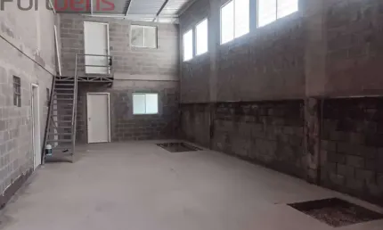 Galpão / Depósito / Armazém Para Alugar no bairro Polo Industrial - Villa Verde  em Franco Da Rocha