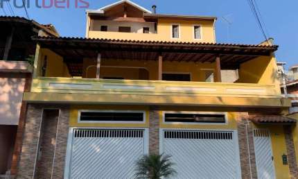 Sobrado Para Vender com 4 quartos 2 suítes no bairro Nova Caieiras em Caieiras