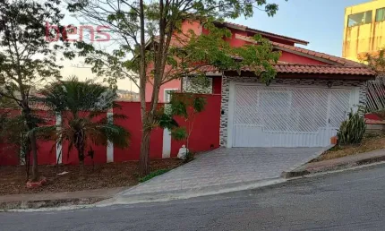 Sobrado Para Alugar com 4 quartos 1 suítes no bairro Serpa em Caieiras