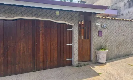 Casa Para Vender com 3 quartos 1 suítes no bairro Laranjeiras em Caieiras