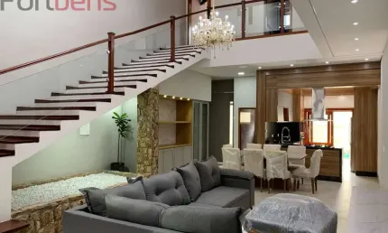 Sobrado Para Vender com 5 quartos 2 suítes no bairro Jardim Serra Grande em Caieiras