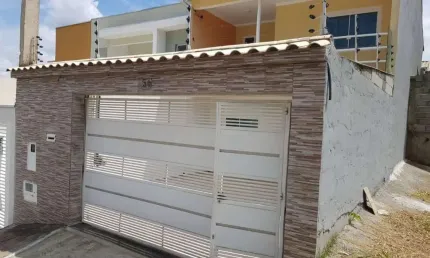 Sobrado Para Alugar com 3 quartos 1 suítes no bairro Jd. Europa em Caieiras