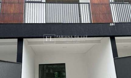 Casa com 3 quartos à venda no Iririú, Joinville 
