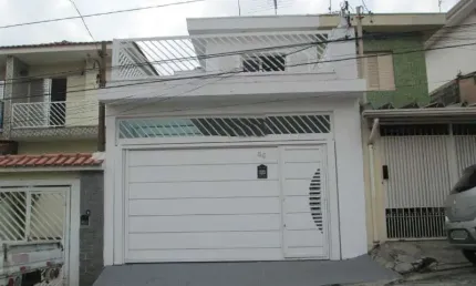 Sobrado residencial para venda, localizada no Parque Vitória, ao lado da Av. Guapira, com 2 casas no local
