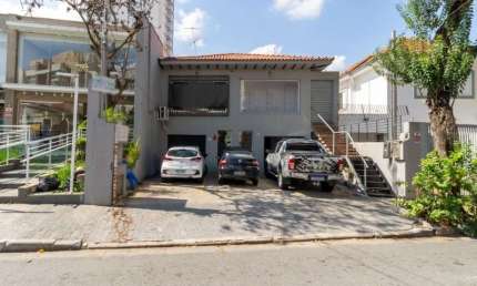 Casa comercial para Locação na Vila Paulicéia, em ótima localização, ao lado da Av. Nova Cantareira