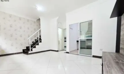Sobrado em condomínio para locação na Vila Mazzei, ótima localização, próximo ao Shopping Metrô Tucuruvi e uma variedade de comércios. 2 dormitórios sendo 1 suíte