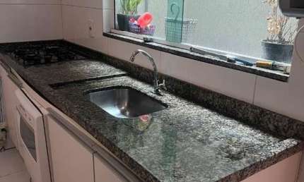 Sobrado residencial em condomínio fechado para Locação na Vila Santa Terezinha, próximo à Av. Guapira, 3 dorms (2 suítes) e 1 vaga