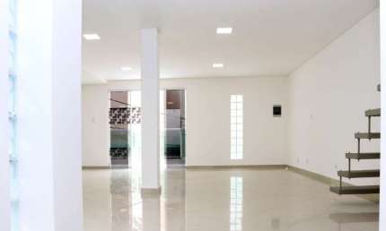 Sobrado residencial para Venda no Lauzane Paulista, excelente localização, à 4 minutos do Santana Park Shopping, 4 suítes e 5 vagas