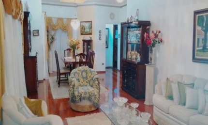 Casa Térrea para venda no Horto Florestal, excelente localização, ao lado da Avenida Nova Cantareira, 5 suítes e 4 vagas de garagem.