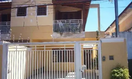 Sobrado residencial para Venda na Santa Teresinha, excelente localização, ao lado da Avenida Imirim, 3 suítes e 4 vagas