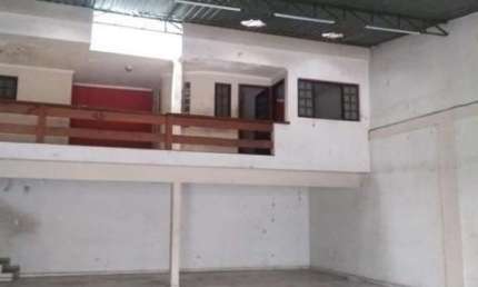 Salão comercial para Locação na Vila Nilo, ótima localização, com acesso fácil para Guarulhos e Rodovia Fernão.