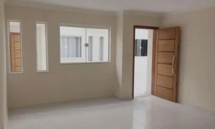 CASA EM CONDOMÍNIO À 5 MINUTOS DO SHOPPING METRÔ TUCURUVI, 2 DORMITÓRIOS (1 SUÍTE) E 2 VAGAS DE GARAGEM