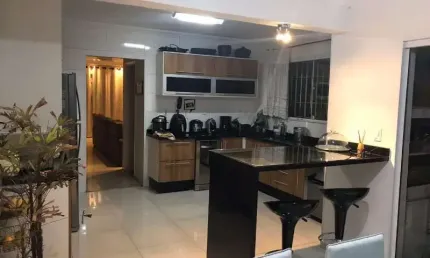 SOBRADO RESIDENCIAL À VENDA, NO JAÇANÃ, ÓTIMA LOCALIZAÇÃO, 3 DORMITÓRIOS E 2 VAGAS DE GARAGEM