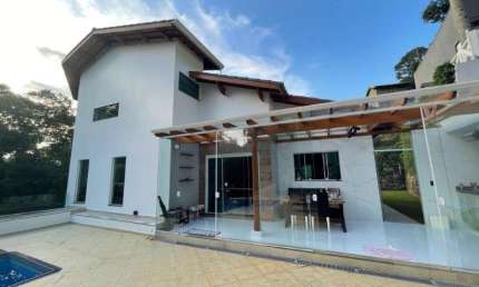 Lindo Sobrado residencial para Venda em condomínio fechado, em Caraguatá-Mairiporã. na Serra da Cantareira, 4 suítes e 6 vagas