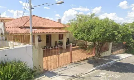 Casa residencial para Venda na Santa Terezinha, em local privilegiado, próximo à Av. Engenheiro Caetano Alvares, 2 dormitórios e 2 vagas