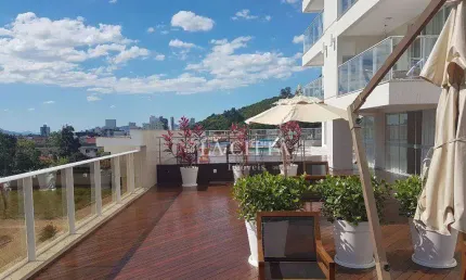 Apartamento com 2 dormitórios à venda, 70 m² por R$ 1.000.000,00 - Ressacada - Itajaí/SC