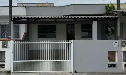Casa com 2 dormitórios à venda, 49 m² por R$ 350.000 - Santa Regina - Itajaí/SC