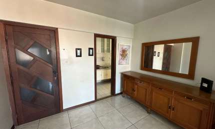 EXCELENTE APARTAMENTO 3/4 COM SUÍTE E VARANDA EM BROTAS