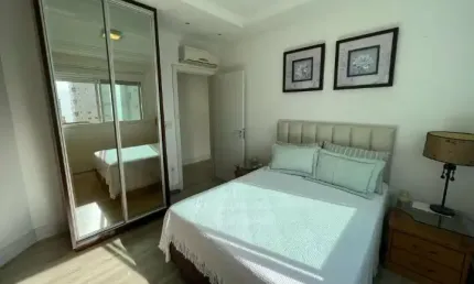 Apartamento com 3 quartos à venda na Rua 301, 240, Meia Praia, Itapema