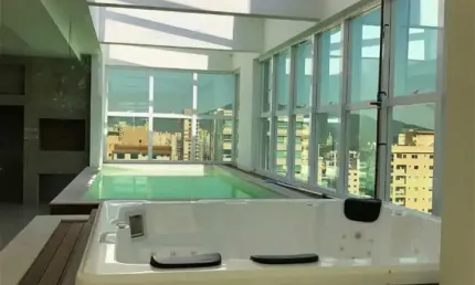 Apartamento com 5 quartos à venda na Rua 232/234, Meia Praia, Itapema