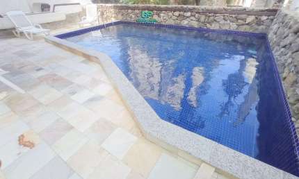 Apartamento Padrão para Venda e Aluguel em Enseada Guarujá-SP