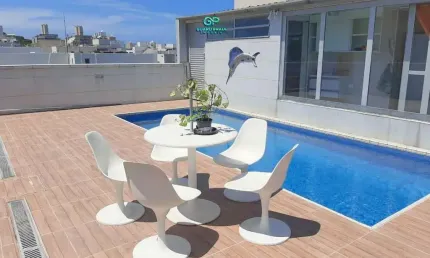 Apartamento Cobertura Duplex para Venda e Aluguel em Pitangueiras Guarujá-SP