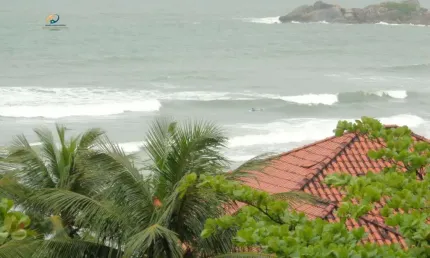 Apartamento Padrão para Venda e Aluguel em Pitangueiras Guarujá-SP