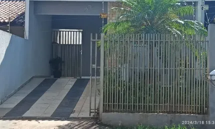 Casa com 2 quartos à venda na Rua Navarra, Loteamento Madrid, Maringá