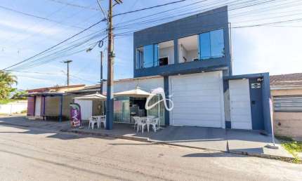 Excelente sobrado semimobiliado à venda, com ponto comercial integrado, no Bairro Jardim Esperança, Paranaguá/PR.