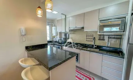 Apartamento semimobiliado à venda no último andar, 2 quartos sendo 1 suíte, condomínio clube, no bairro pinheirinho, curitiba/pr.