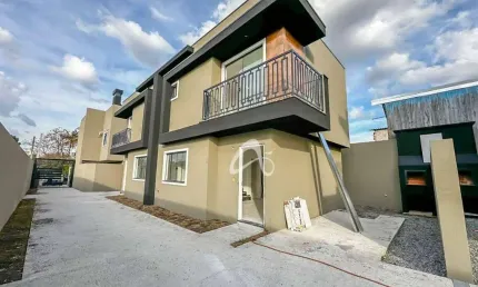 Sobrado novo em condomínio à venda, 3 quartos (1suíte), churrasqueira | Xaxim - Curitiba/PR.