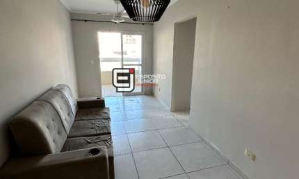 Apartamento com 2 dormitórios à venda, 61 m² por R$ 385.000