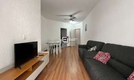 Apartamento com 2 dormitórios à venda, 75 m² por R$ 385.000