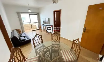 Apartamento com 2 dormitórios à venda, 74 m² por R$ 385.000