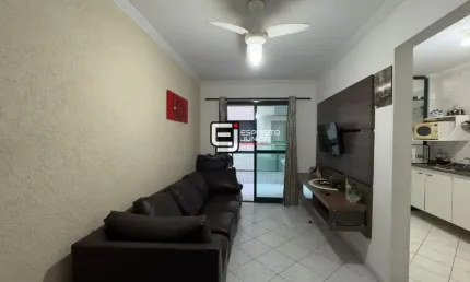 Apartamento com 1 dormitório à venda, 45 m² por R$ 300.000