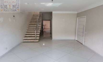 Venda Casa Isolada Sobrado Santos SP - mAr dOce lAr linda com suíte e hidromassagem no bairro Marapé.