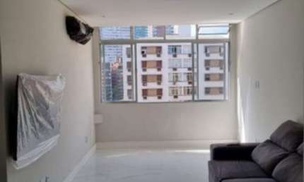 Venda Apartamento Santos SP - mAr dOce lAr com 2 suítes todo reformado e modernizado ao lado (190m) da praia do Boqueirão.