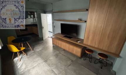 Venda Apartamento Santos SP - mAr dOce lAr sala living reformado e semimobiliado em frente à praia do Boqueirão.