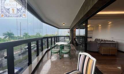 Venda ou Locação de apartamento mobiliado com Vista Mar na Praia do José Menino em Santos / SP