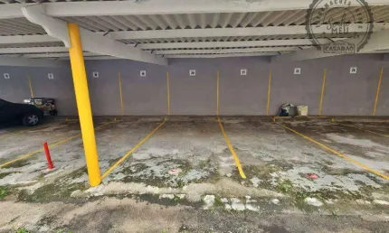 Box/Garagem localizado no bairro Tupi - Praia Grande/SP