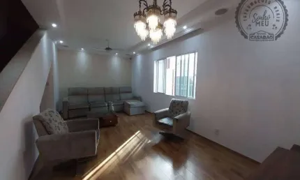 Casa com 3 quartos à venda na Rua Guaianazes, Tupi, Praia Grande
