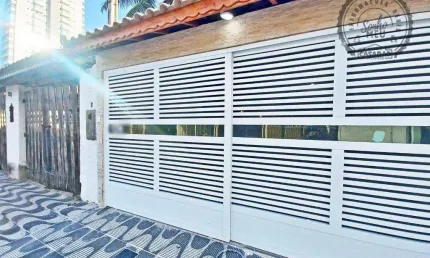 Casa com 2 quartos à venda na Avenida Presidente Kennedy, Balneário Maracanã, Praia Grande