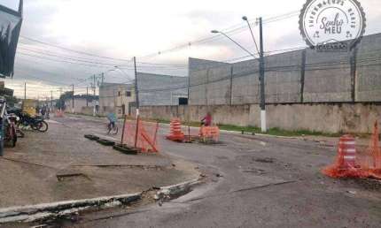 Sobrado localizado no bairro Vila Sônia - Praia Grande/SP
