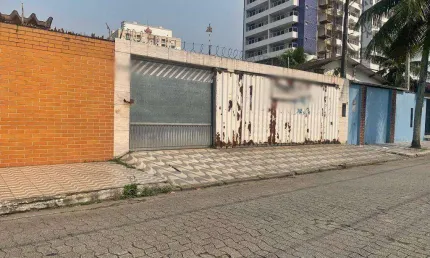 Terreno à venda na Avenida São Pedro, Aviação, Praia Grande