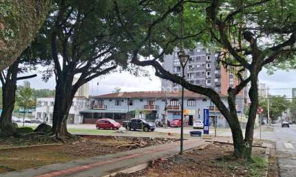Sobrado Comercial, bairro Anita Garibaldi - Joinville