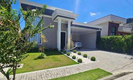 Casa com 3 dormitórios à venda, 150 m² por R$ 1.200.000,00 - Condomínio Terras do Vale - Caçapava/SP