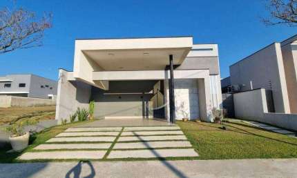 Casa com 3 dormitórios para alugar, 160 m² por R$ 6.000/mês - Condomínio Terras do Vale - Caçapava/SP