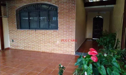 Sobrado com 3 dormitórios à venda, 136 m² por R$ 780.000,00 - Cidade Brasil - Guarulhos/SP