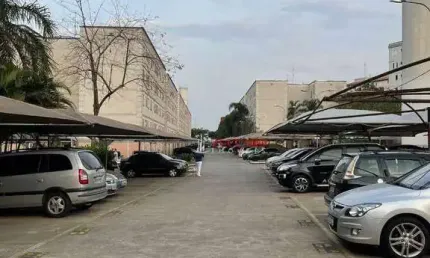 Apartamento com 2 dormitórios à venda, 45 m² por R$ 192.000,00 - Água Chata - Guarulhos/SP